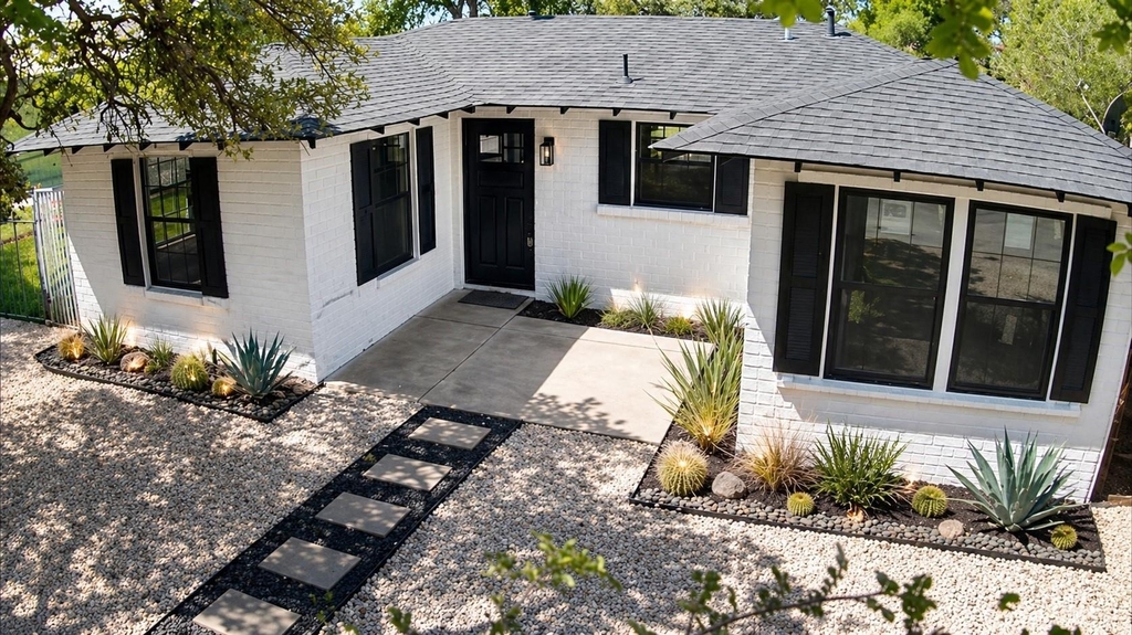 260 S East Avenue - Photo 2