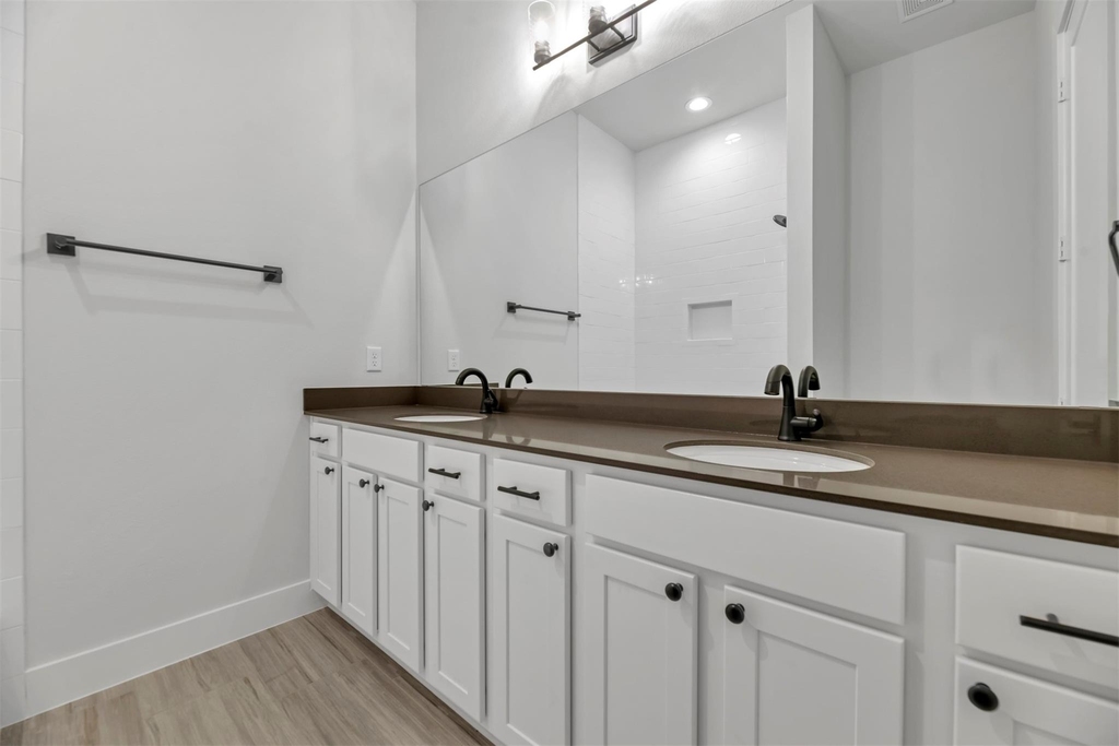 5721 White Magnolia Street - Photo 21