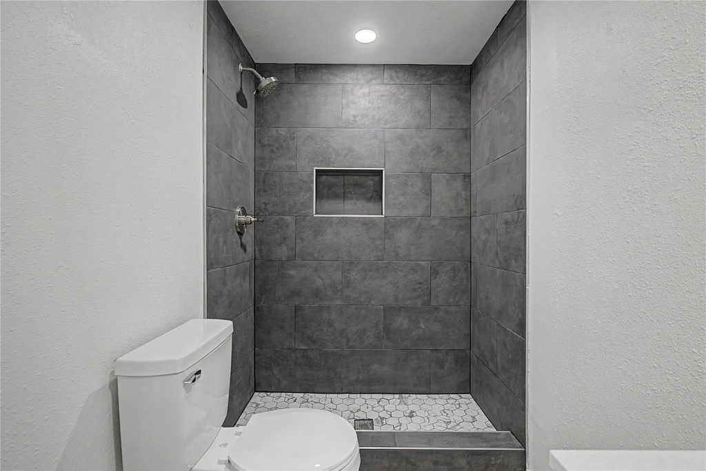 632 University Avenue - Photo 11