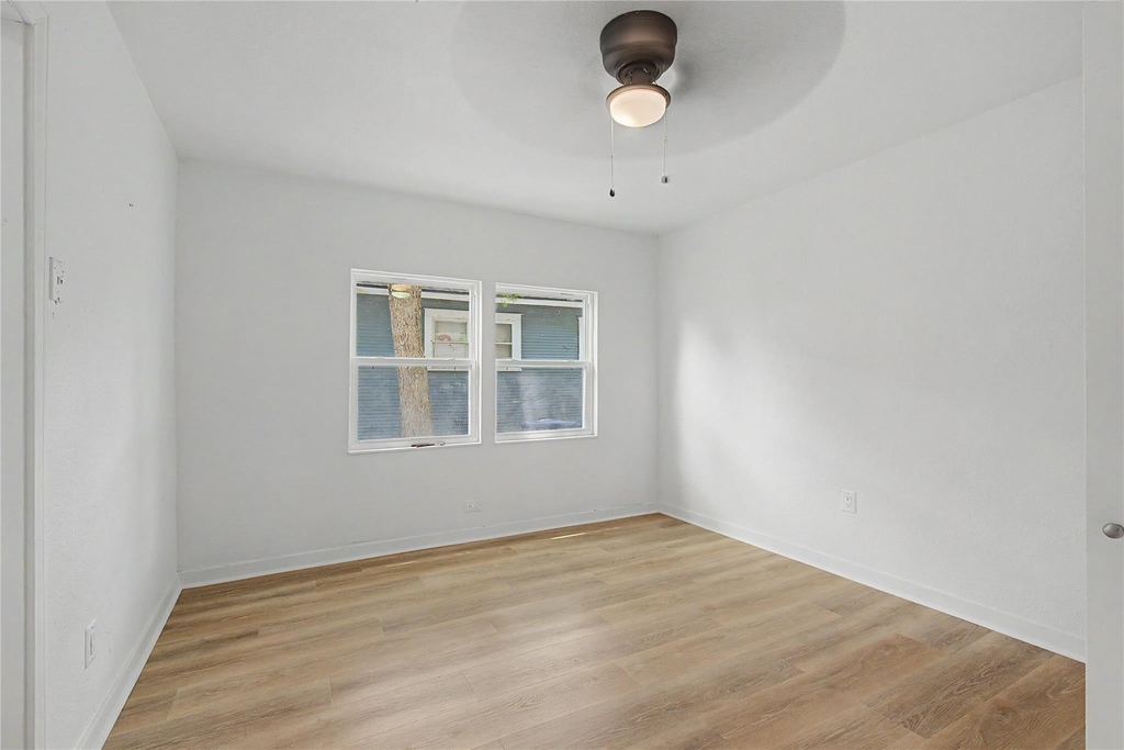 632 University Avenue - Photo 12