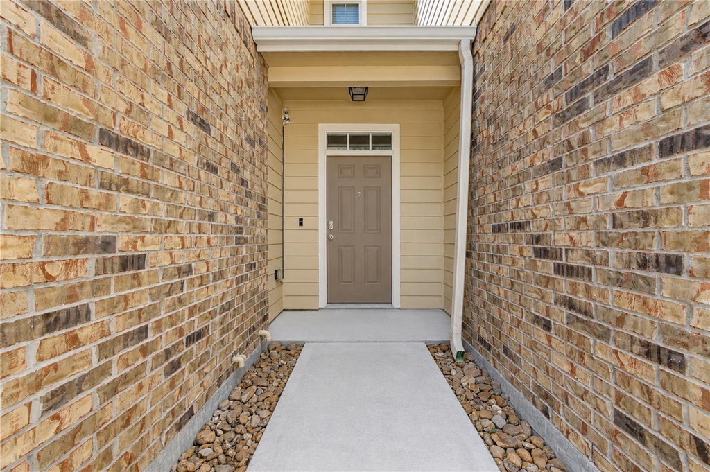 17021 Wilthorne Gardens Court - Photo 1