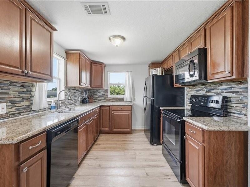 4416 Thompson Street - Photo 14