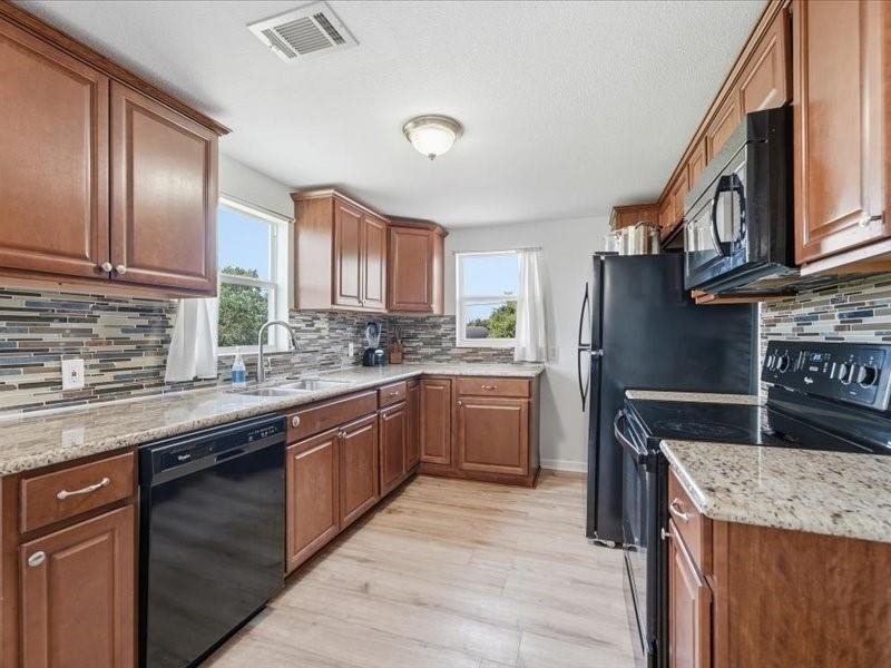 4416 Thompson Street - Photo 15