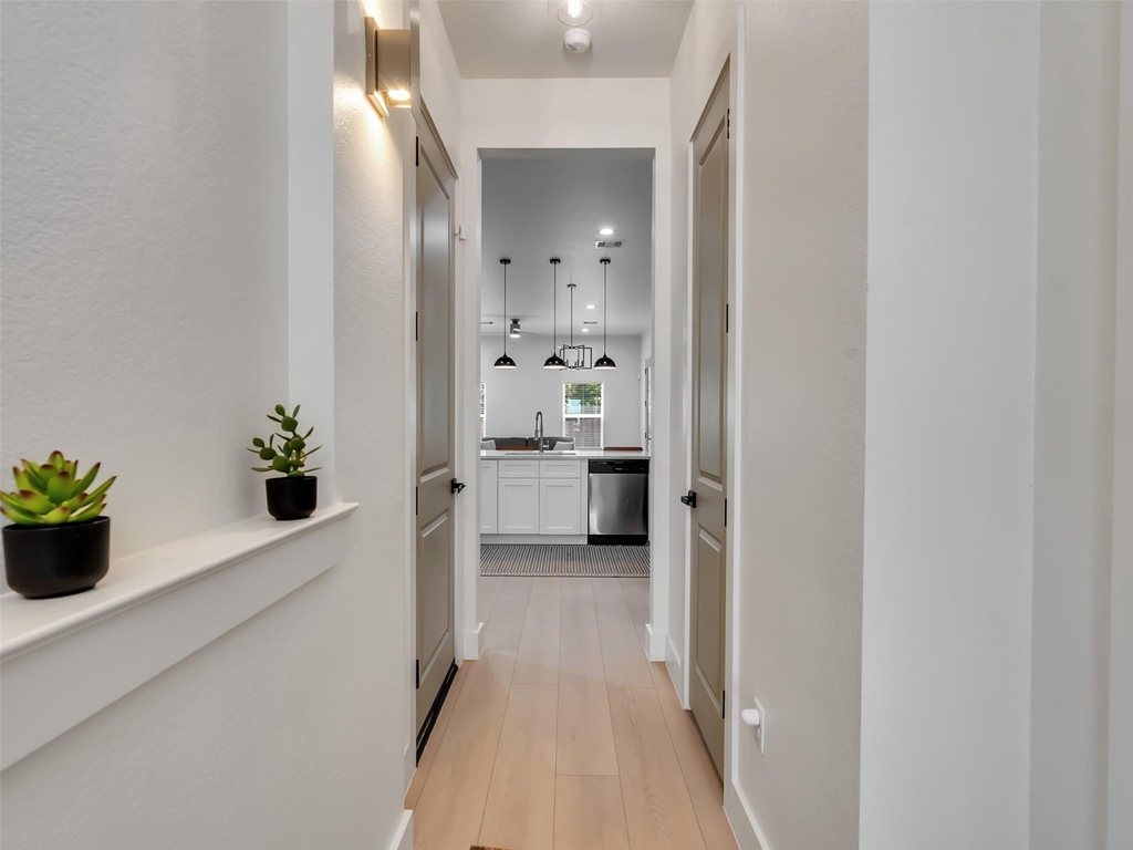 7980 Angus Street - Photo 4