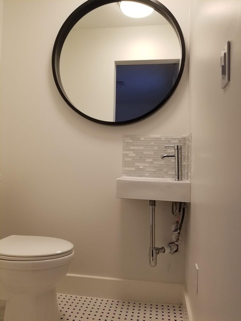 304 E 33rd Street - Photo 3