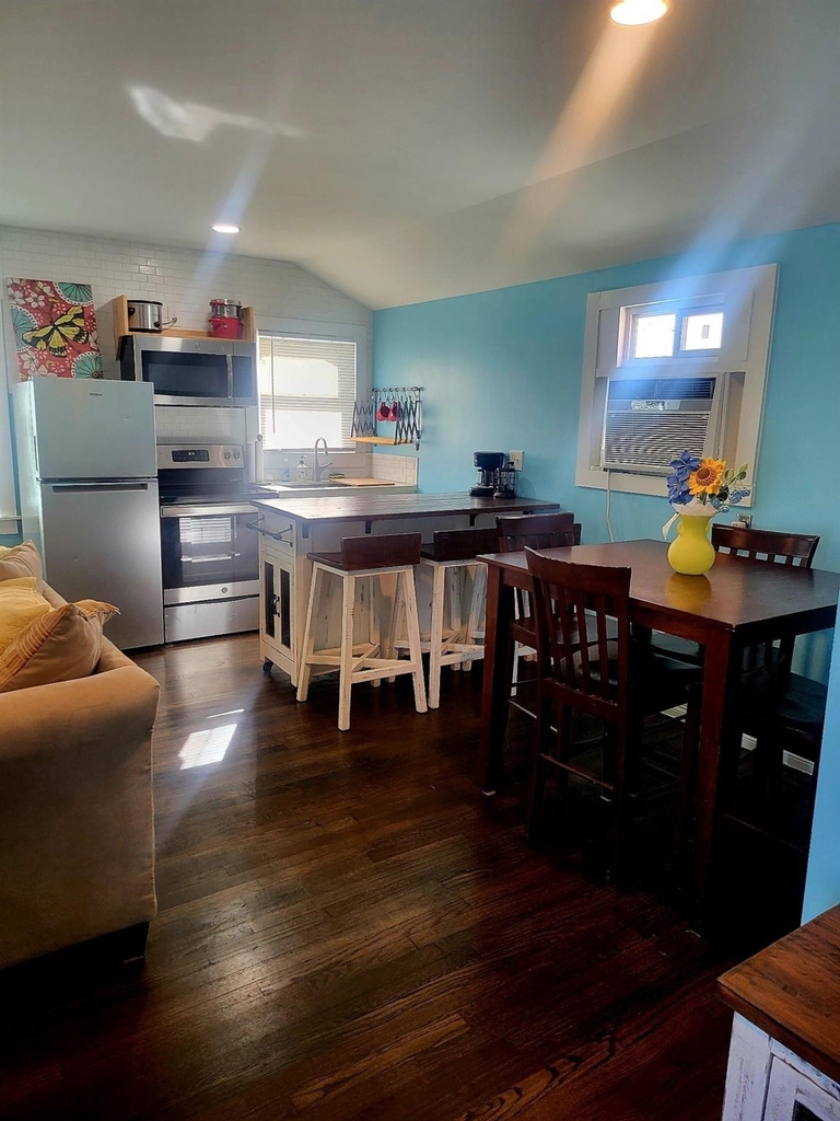 5710 Maco Street - Photo 4