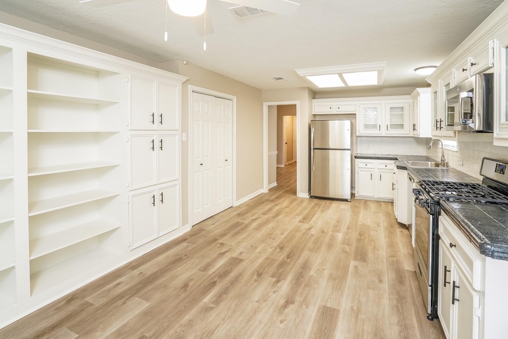 17311 Modbury Street - Photo 4
