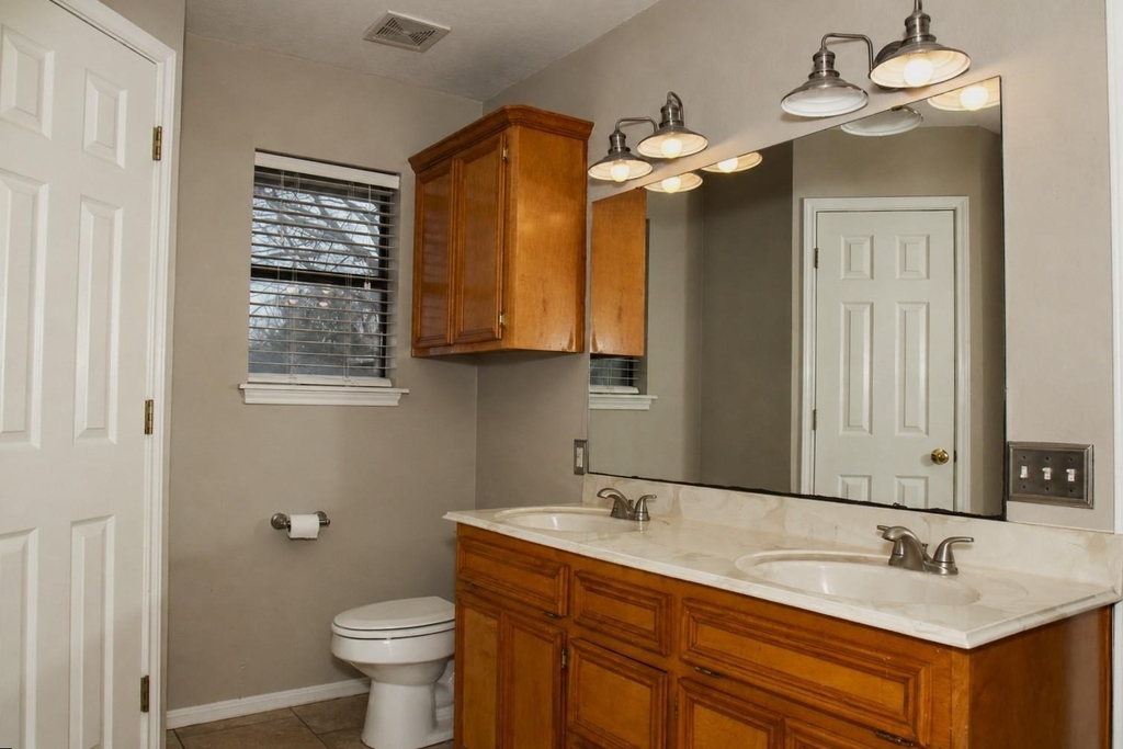 3121 County Road 415b - Photo 8