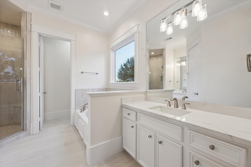 1332 W 21st Street - Photo 25