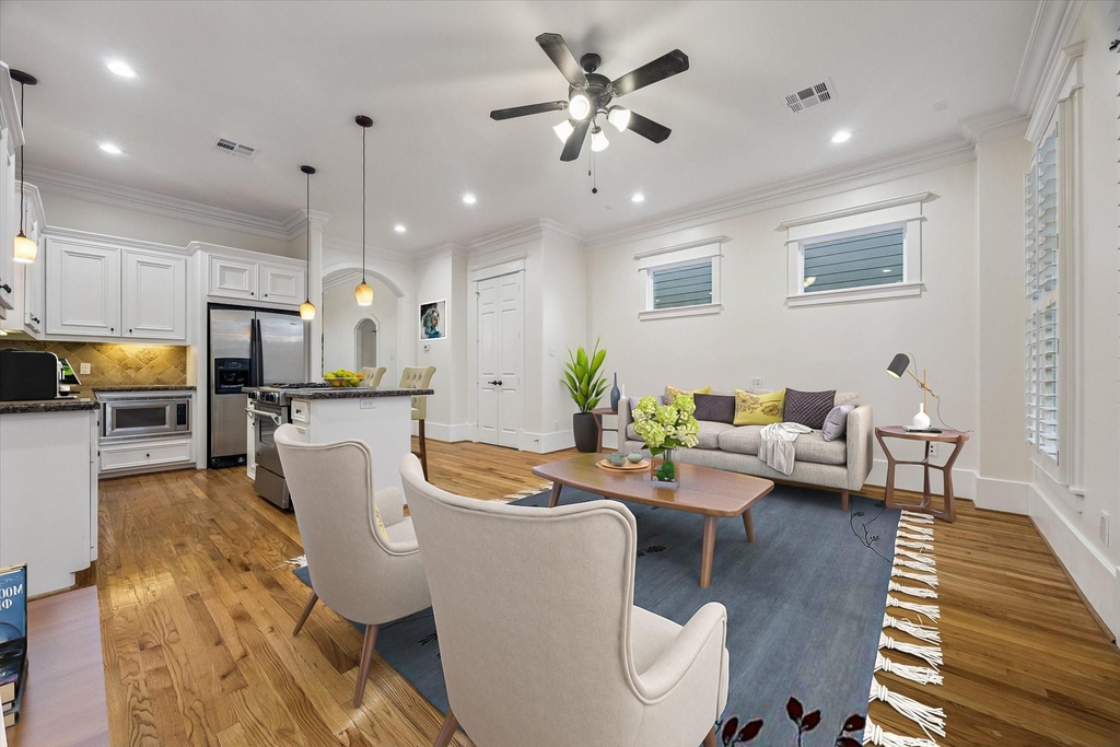 1332 W 21st Street - Photo 20