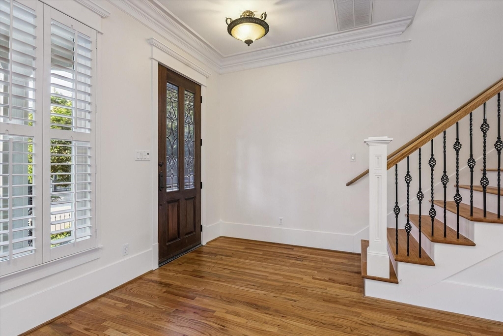 1332 W 21st Street - Photo 3