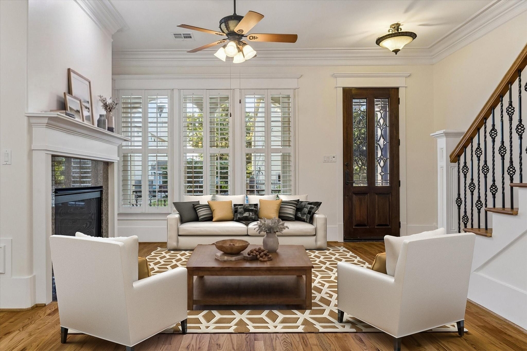 1332 W 21st Street - Photo 8