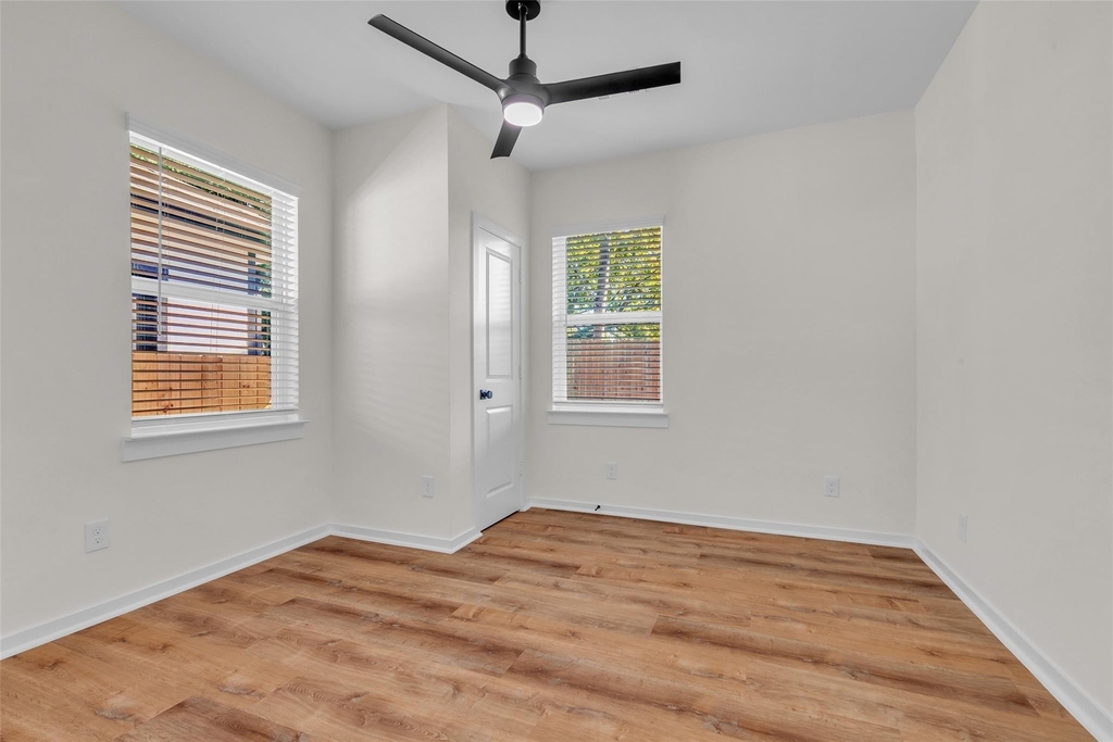 3441 Mcgowen Street - Photo 18