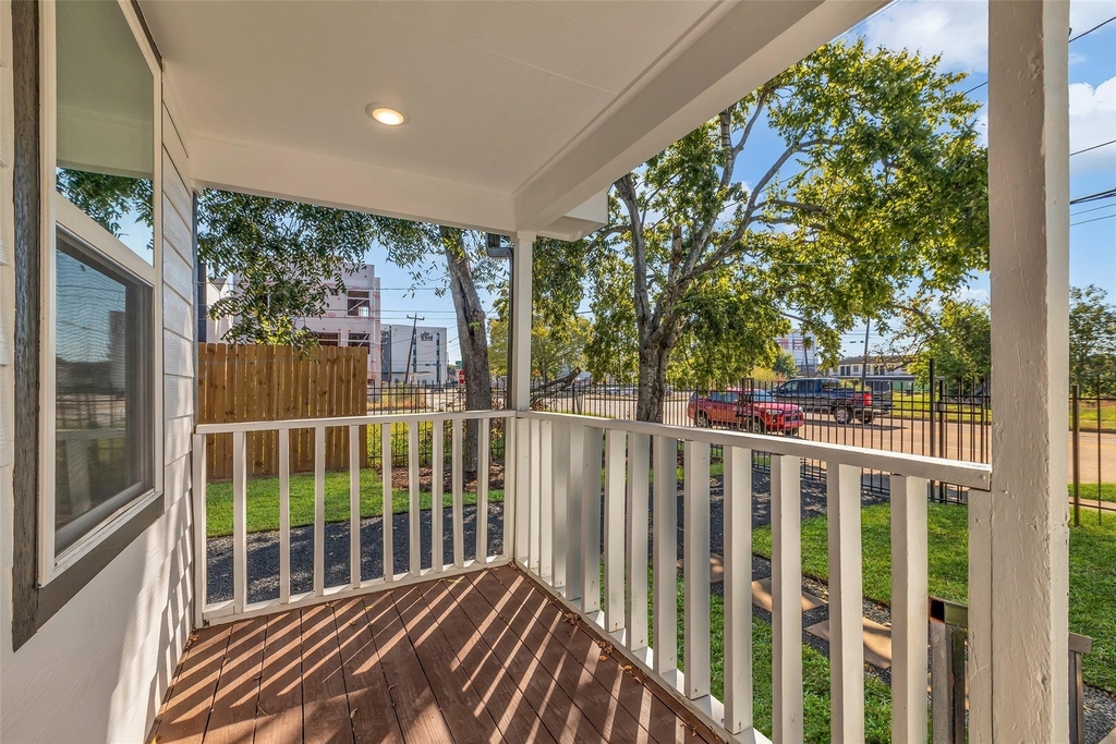 3441 Mcgowen Street - Photo 19