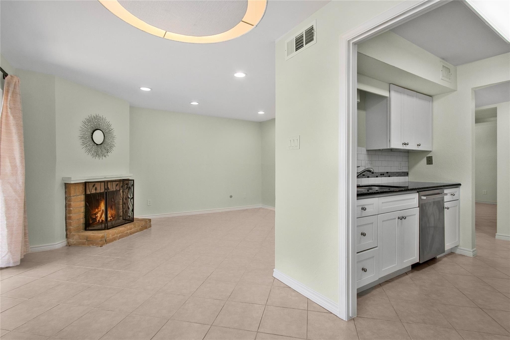 3220 69th Street - Photo 11