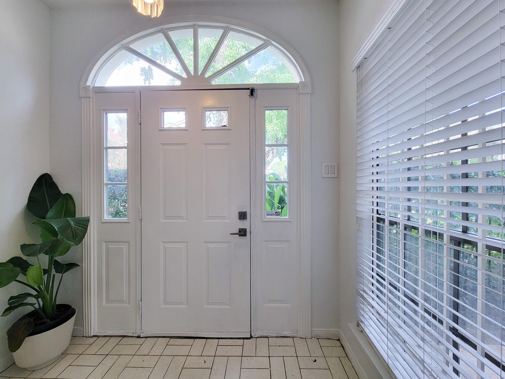 2220 Bering Drive - Photo 2