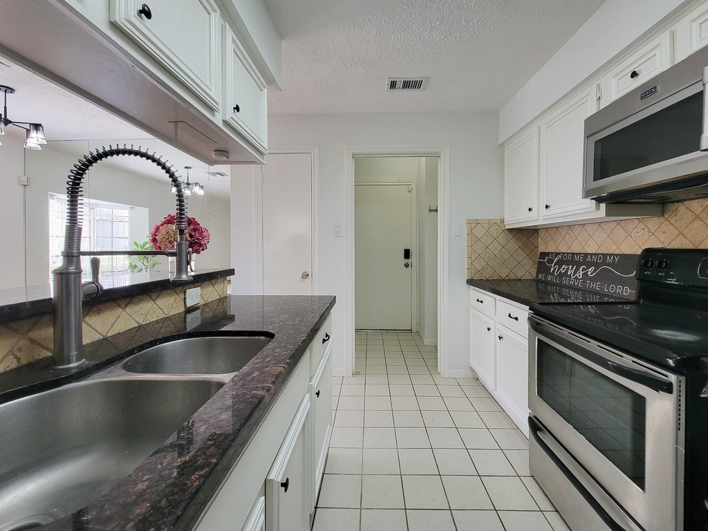 2220 Bering Drive - Photo 19