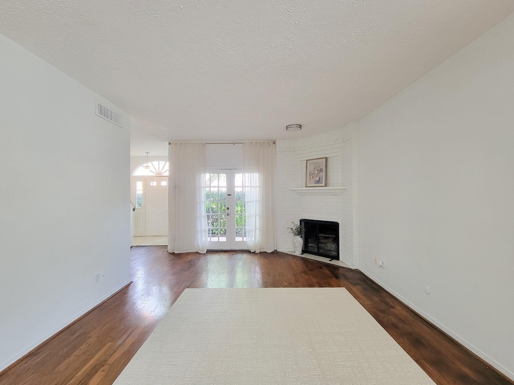 2220 Bering Drive - Photo 7