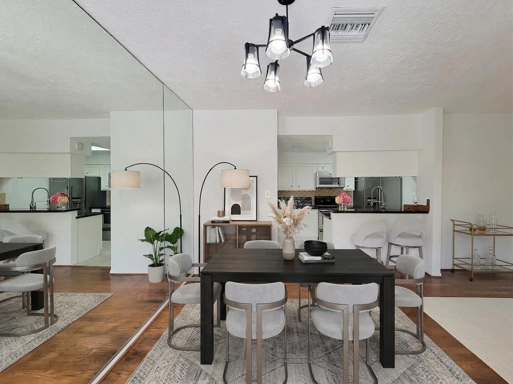 2220 Bering Drive - Photo 4