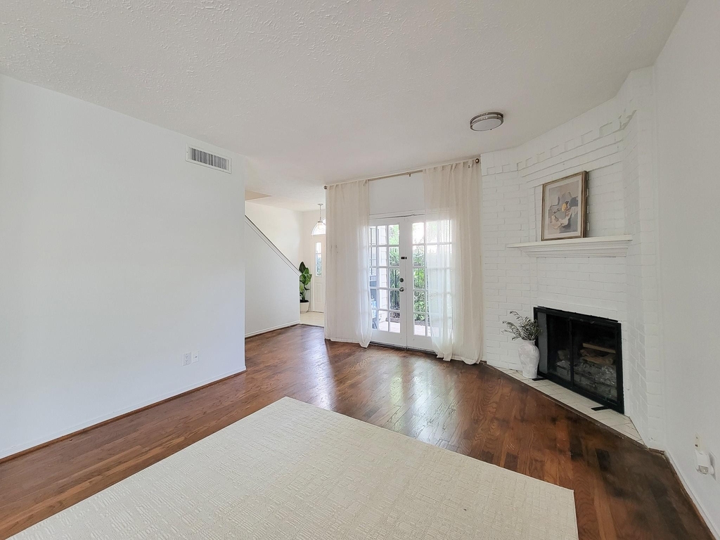 2220 Bering Drive - Photo 8
