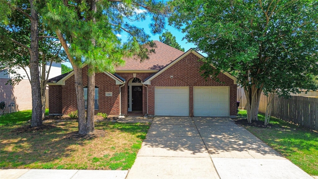 19410 Bear Springs Dr - Photo 0