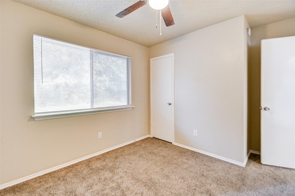 13106 Townwood Drive - Photo 10