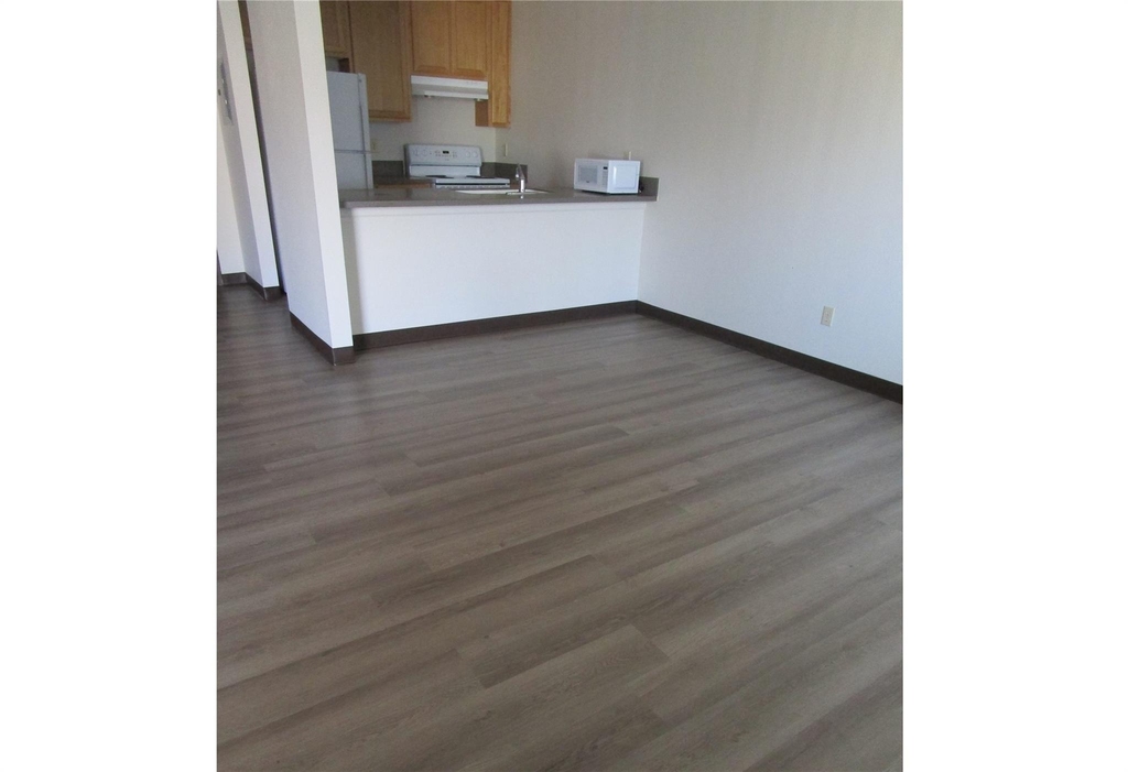 1526 Spruce Street - Photo 6
