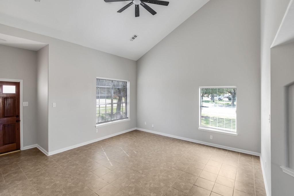 11714 Pinos Altos Drive - Photo 8