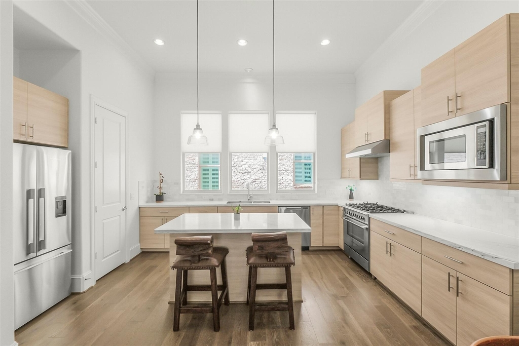 4010 University Grove Street - Photo 5