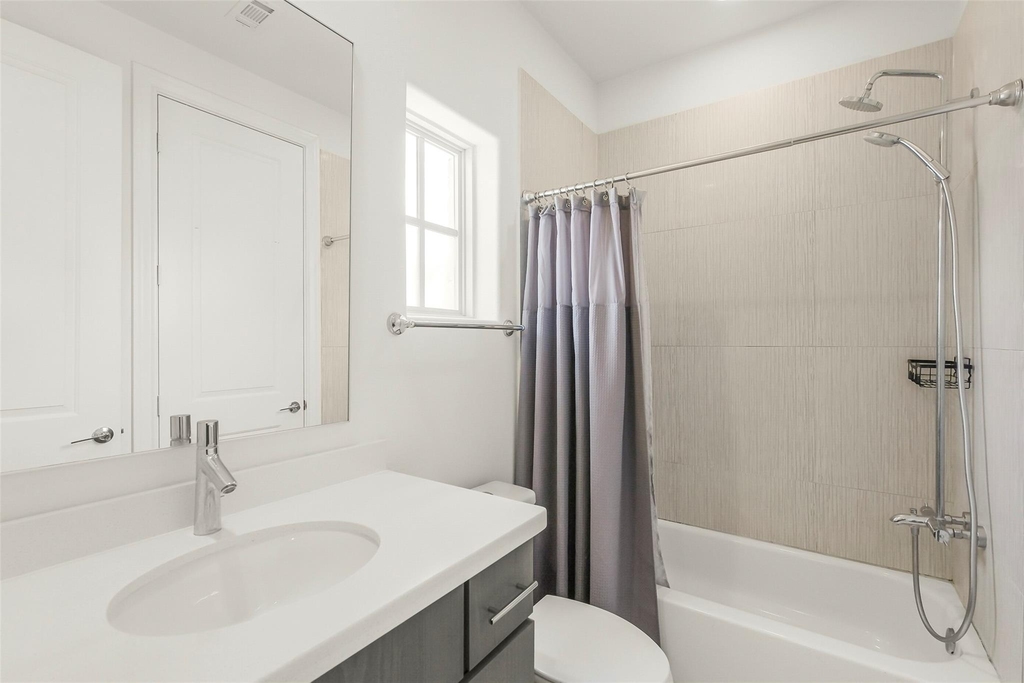 4010 University Grove Street - Photo 33