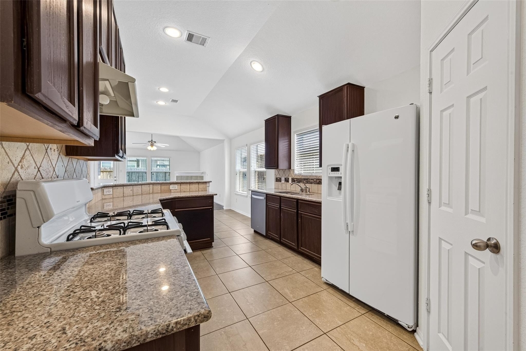 3315 Madison Elm Street - Photo 3