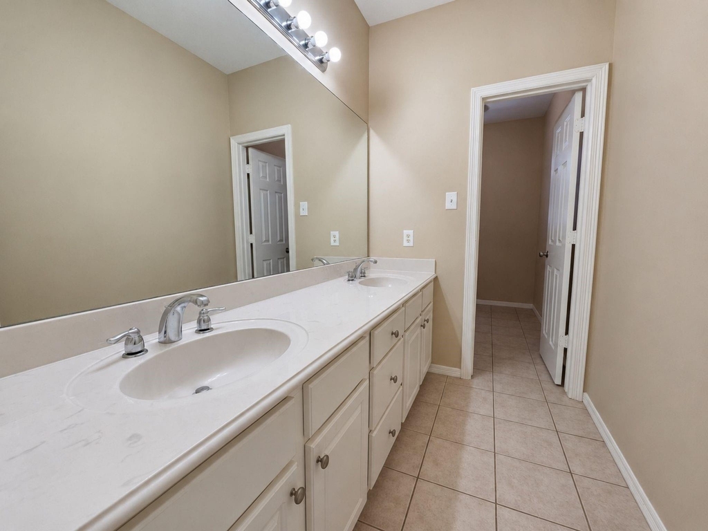 2409 Deerwood Court - Photo 23