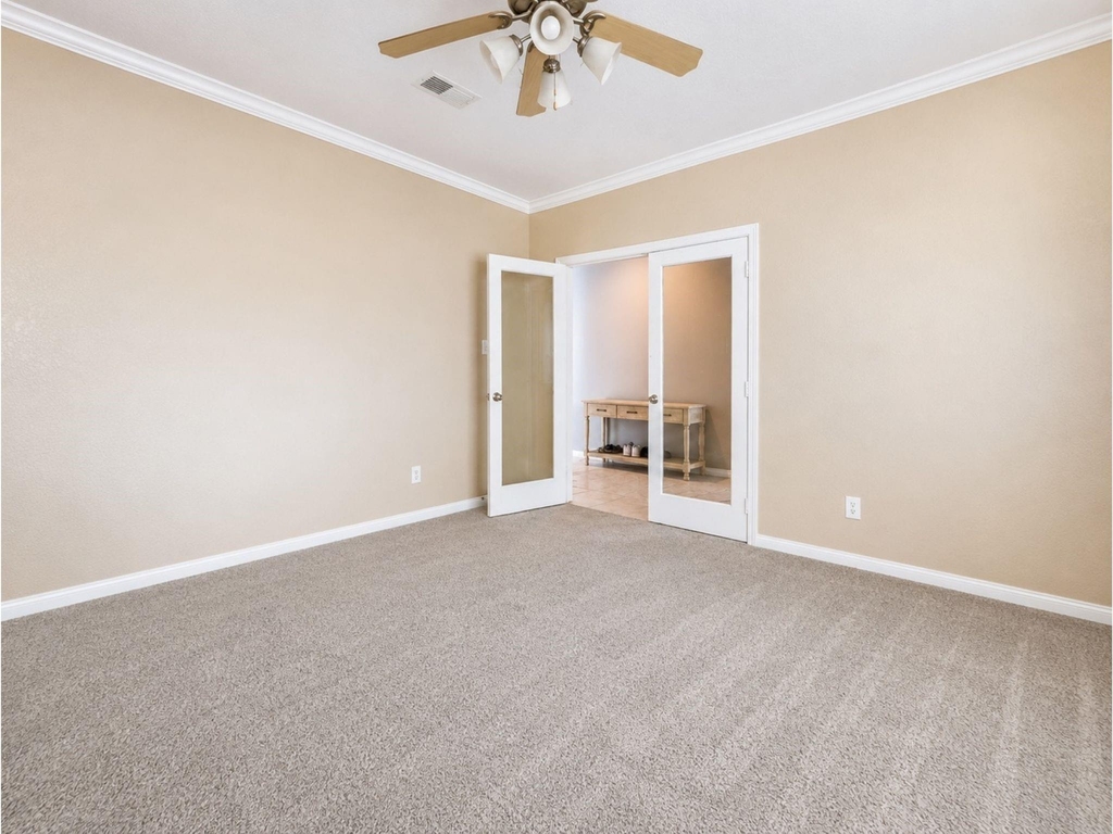2409 Deerwood Court - Photo 4