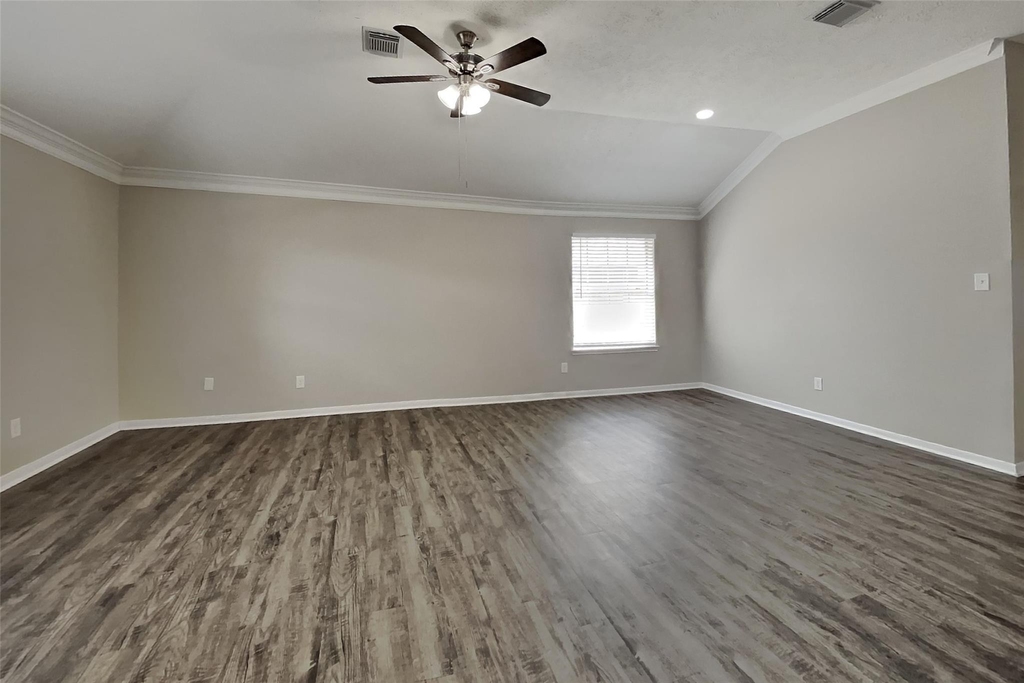 20423 Drakewood Drive - Photo 1