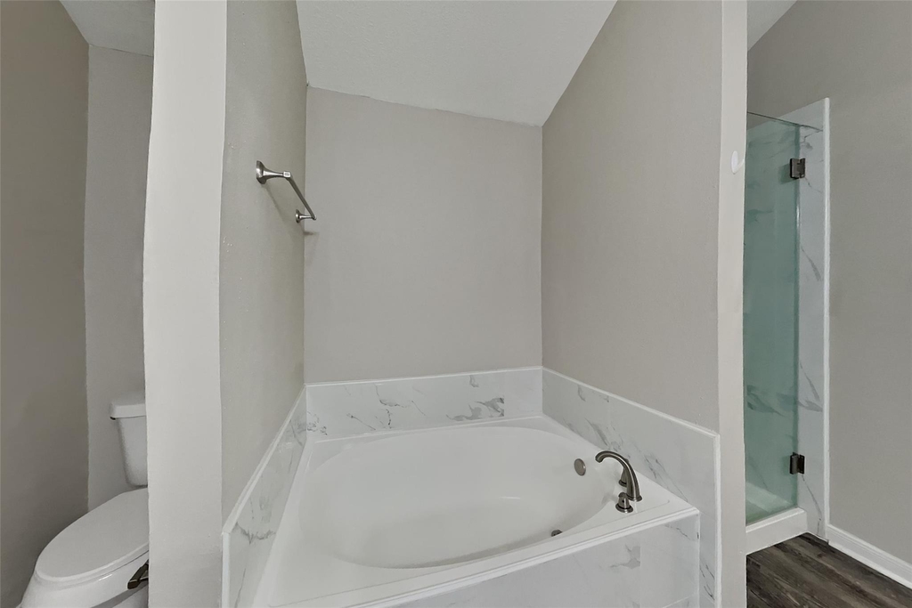 20423 Drakewood Drive - Photo 10