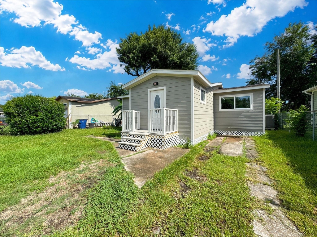 429 17th Avenue N - Photo 39