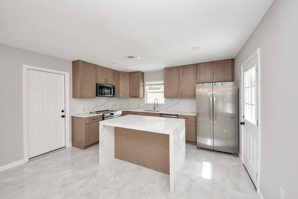 1503 Locklaine Drive - Photo 18