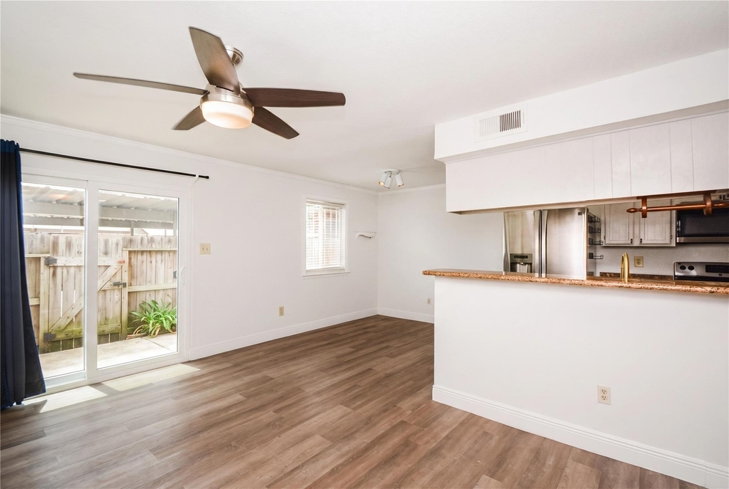 8511 Ariel Street - Photo 5