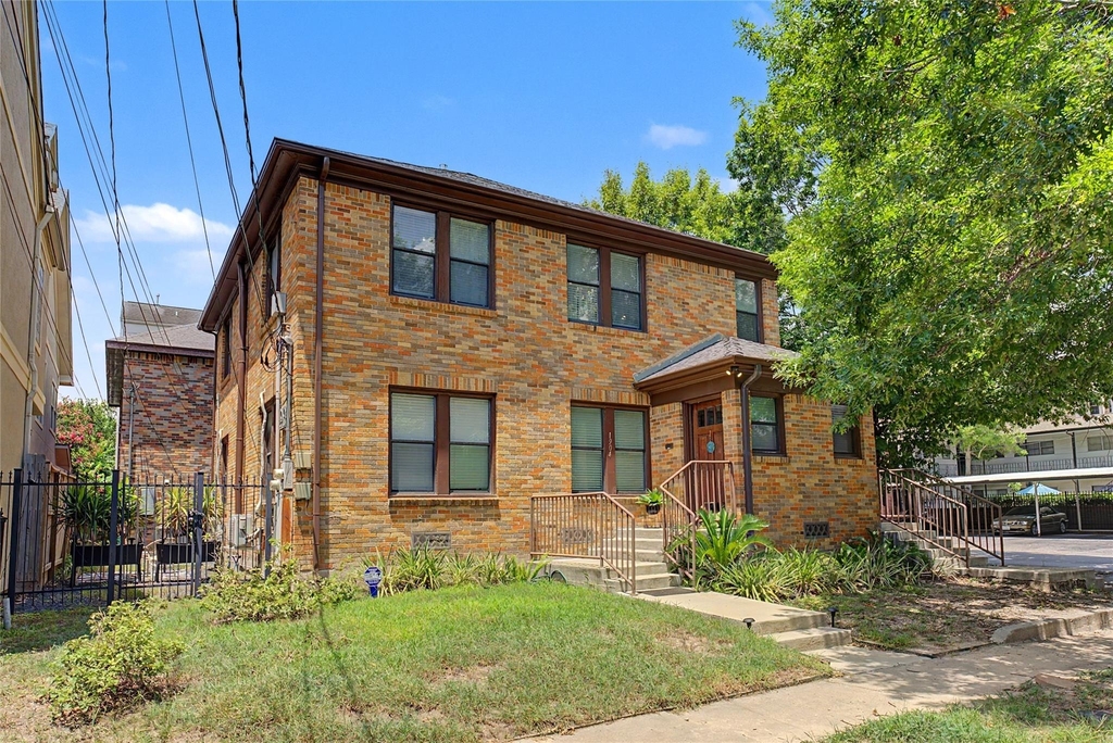 1904 Elmen Street - Photo 0