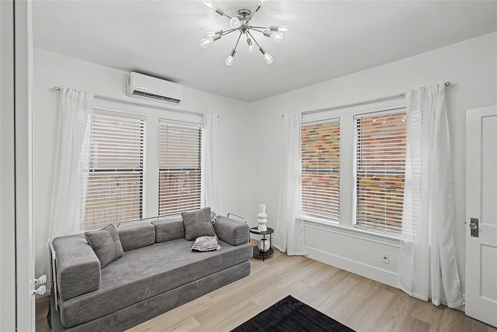 1904 Elmen Street - Photo 9
