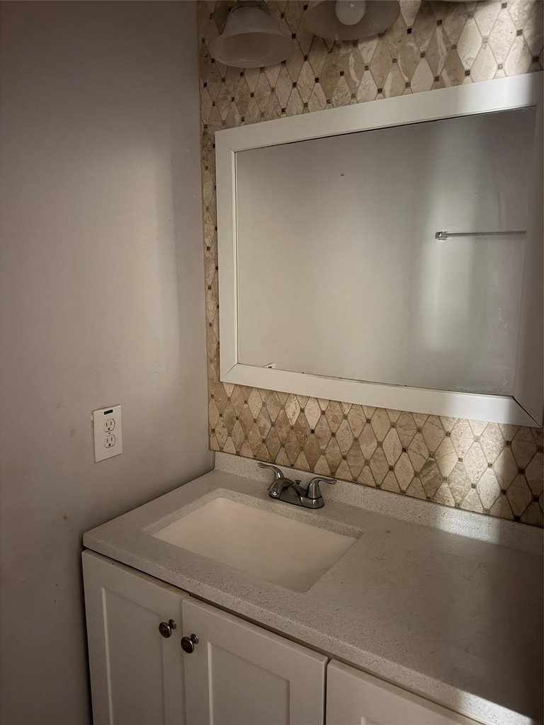 17039 Wilthorne Gardens Court - Photo 7