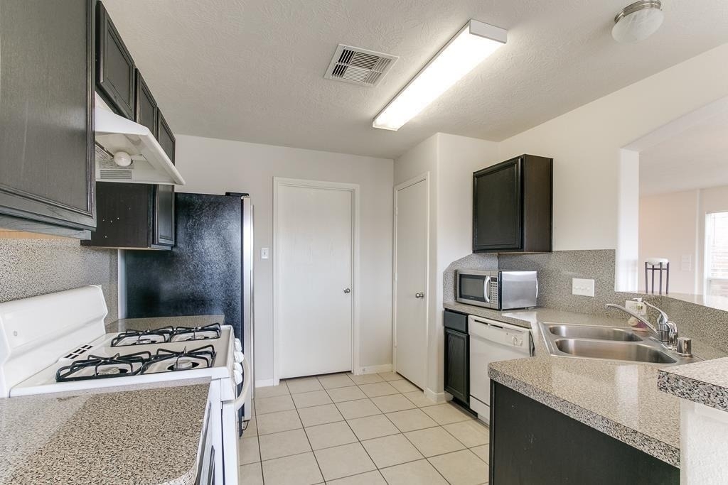 9315 Ratama Creek Lane - Photo 5