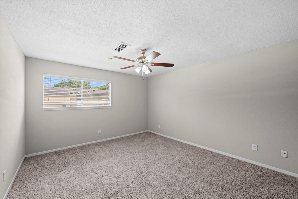 925 Memorial Village Drive - Photo 19