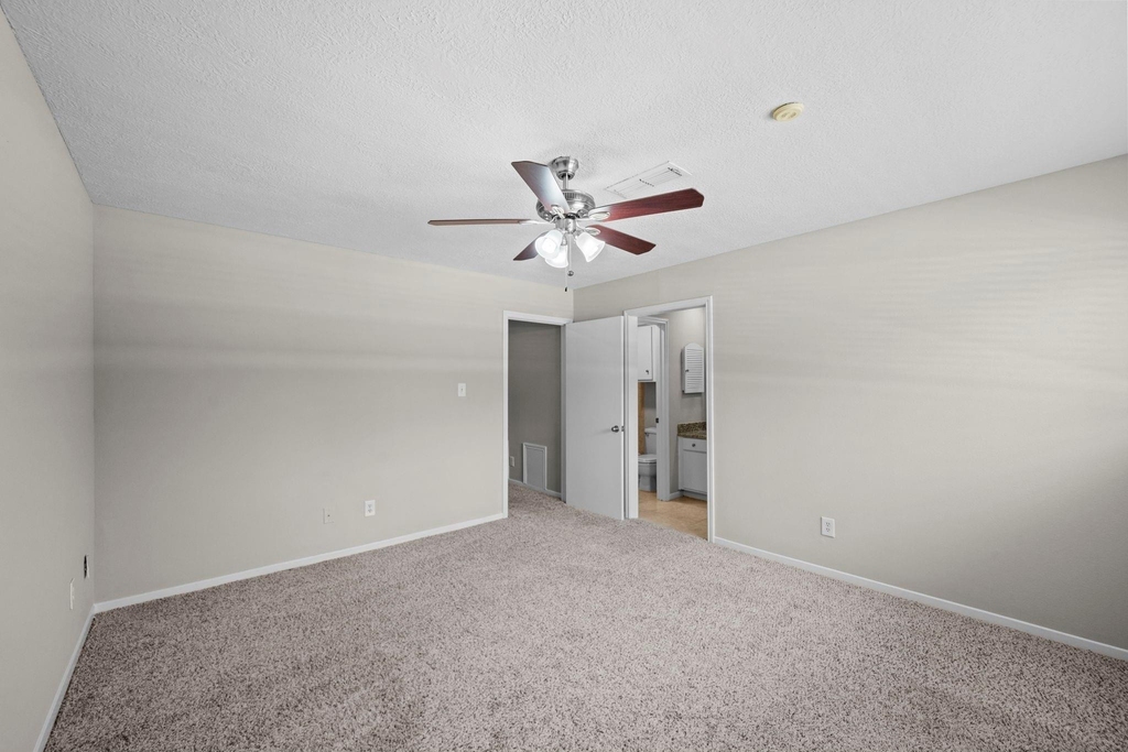 925 Memorial Village Drive - Photo 20