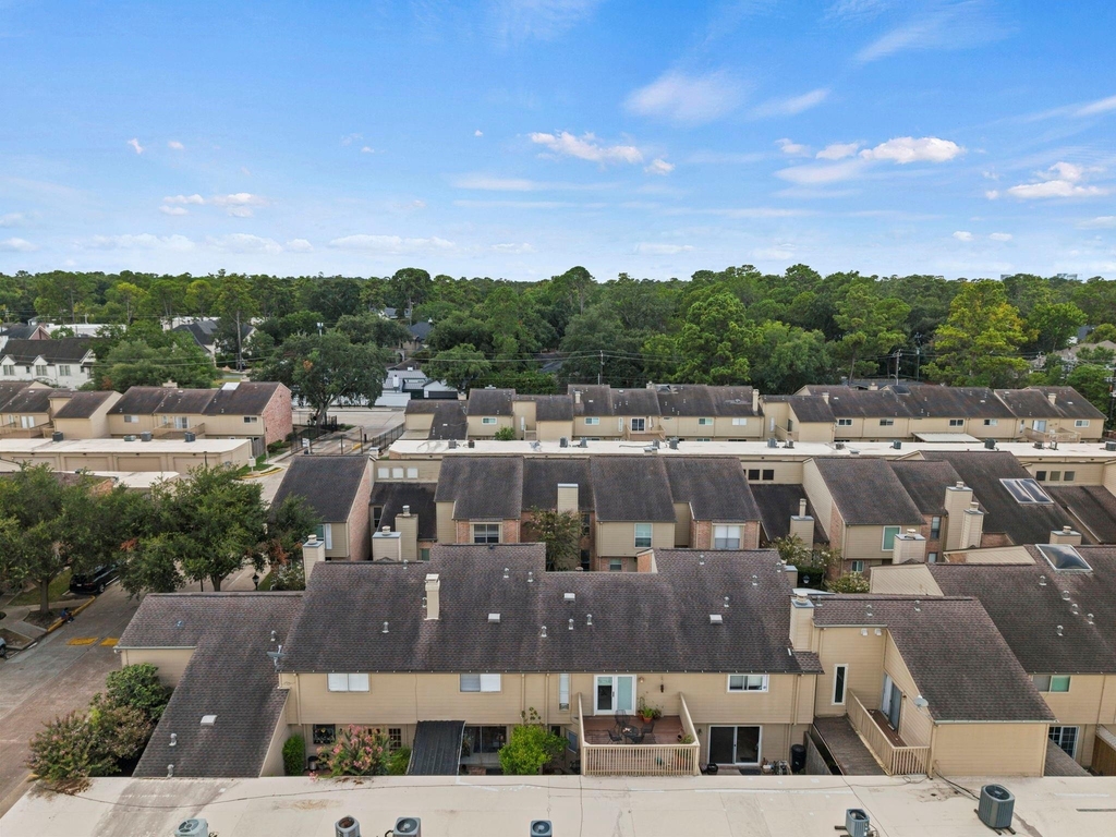 925 Memorial Village Drive - Photo 29