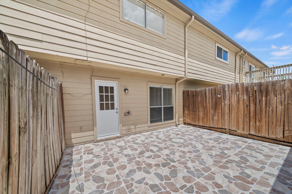 925 Memorial Village Drive - Photo 25