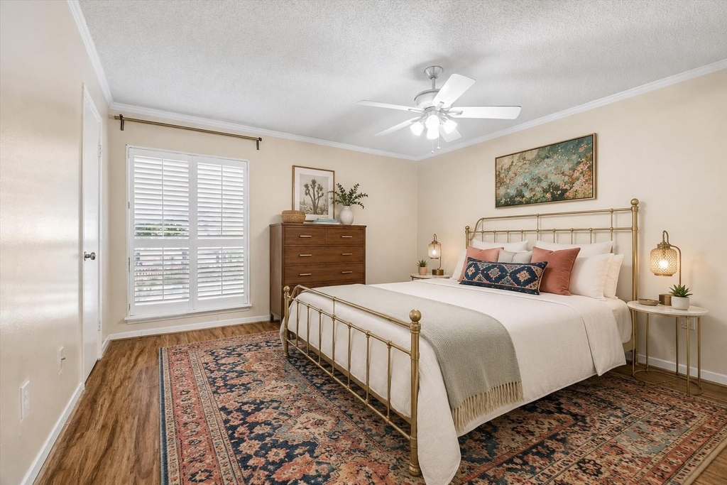 1035 Fountain View Drive - Photo 22