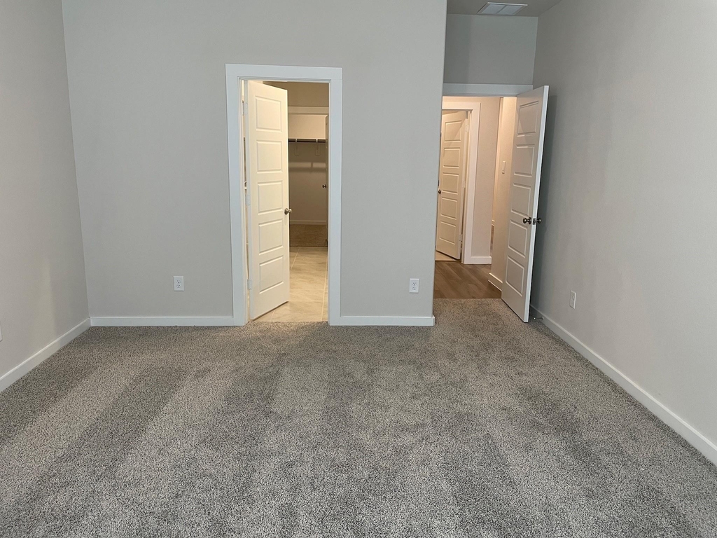 1543 King Ranch Road - Photo 11