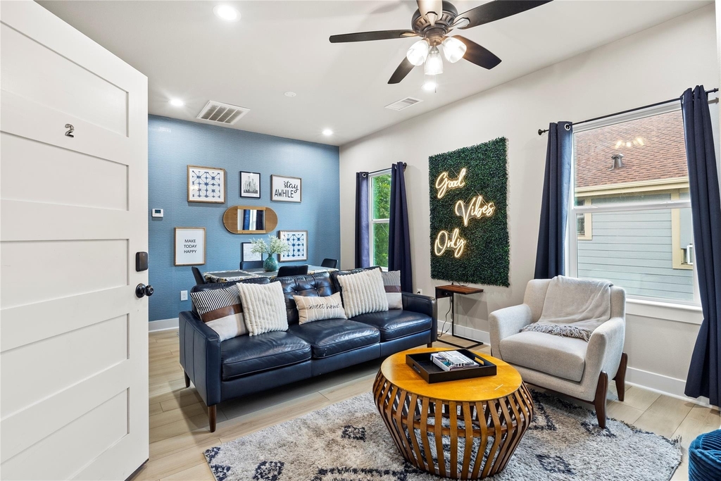 2406 Truxillo Street - Photo 5