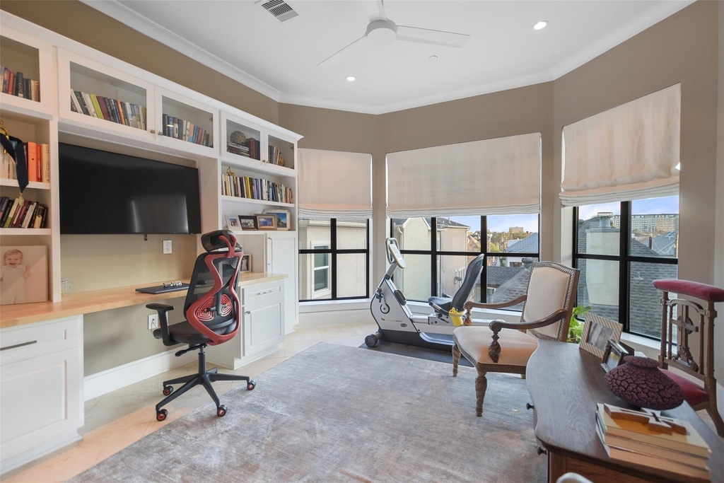 2221 Welch Street - Photo 11